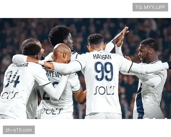 布雷斯特2-0欧塞尔，阿若克脚后跟破门主导主场胜利